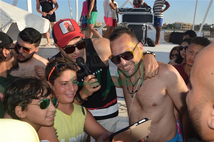 بالصور.. أولى حفلات "وايت بيتش" بتوقيع محمد نور بمارينا 5 بالصور.. أولى حفلات "وايت بيتش" بتوقيع محمد نور بمارينا 5