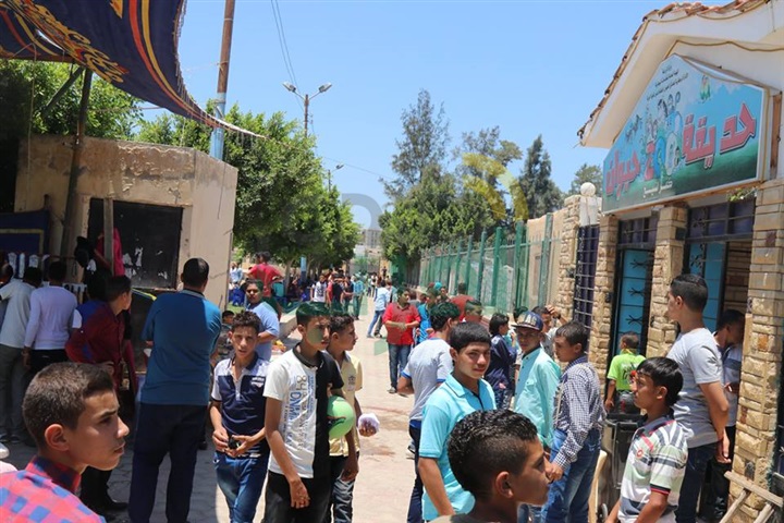 بالفيديو والصور.. أهالي كفر الشيخ يواصلون ارتداء ثوب "الفرح" بالحدائق والمنتزهات