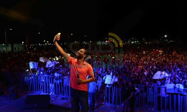 بالصور.. رامى جمال يشعل أجواء "موسى كوست" في ثالث أيام العيد بالصور.. رامى جمال يشعل أجواء "موسى كوست" في ثالث أيام العيد