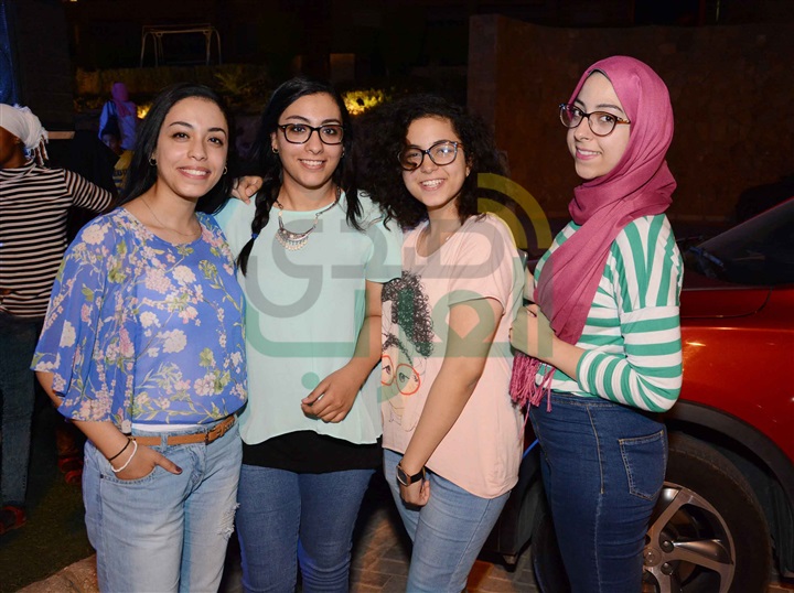 بالصور.. "كريس" و"أبانوب" يشعلان "بياسيرا" السخنة بالصور.. "كريس" و"أبانوب" يشعلان "بياسيرا" السخنة