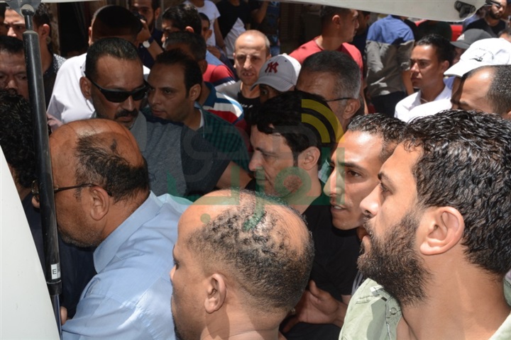 بالصور.. جنازة والدة الفنان سعد الصغير بمسجد بشبرا بالصور.. جنازة والدة الفنان سعد الصغير بمسجد بشبرا