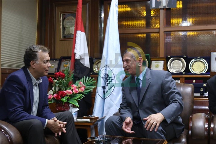 بالصور.. محافظ كفر الشيخ يستقبل وزير النقل