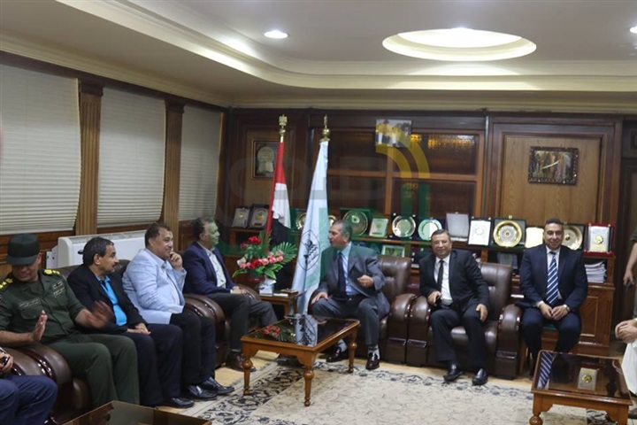 بالصور.. محافظ كفر الشيخ يستقبل وزير النقل