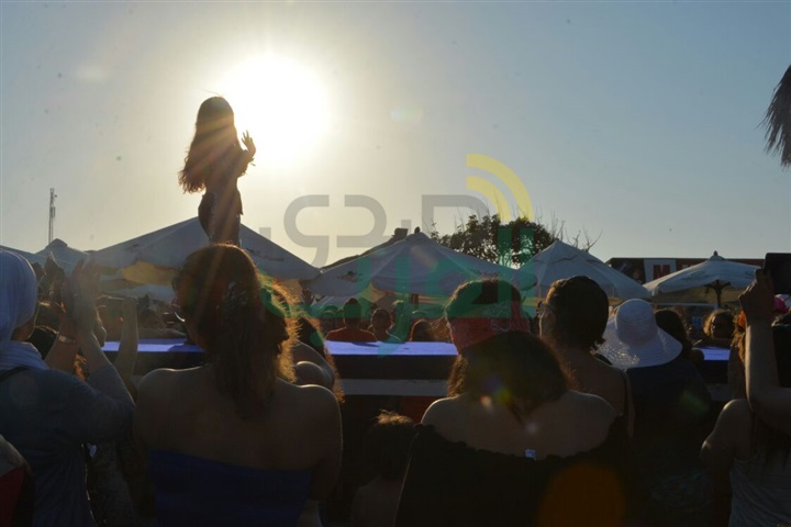 بالصور.. دينا تشعل أجواء "لافام مارينا 5" بالصور.. دينا تشعل أجواء "لافام مارينا 5"