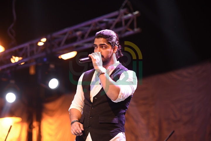 بالصور.. مينا عطا يحتفل بـ30 يونيو من ميدان عابدين في حفل جماهيري ضخم بالصور.. مينا عطا يحتفل بـ30 يونيو من ميدان عابدين في حفل جماهيري ضخم
