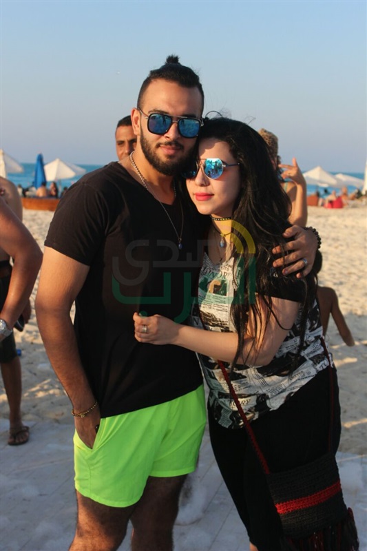 بالصور.. "الحريري" و"استريت باند" يشعلان الرقصات بحمامات فوم "وايت بيتش" بالصور.. "الحريري" و"استريت باند" يشعلان الرقصات بحمامات فوم "وايت بيتش"