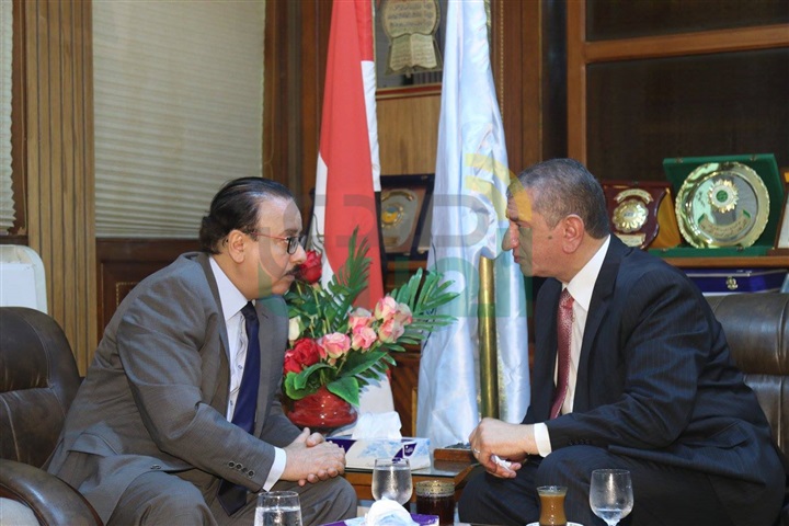 بالصور.. محافظ كفر الشيخ يستقبل وزير الاتصالات