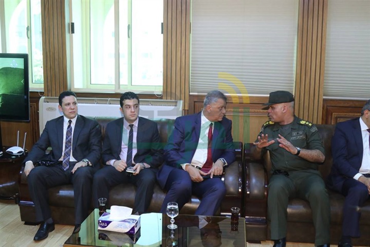 بالصور.. محافظ كفر الشيخ يستقبل وزير الاتصالات