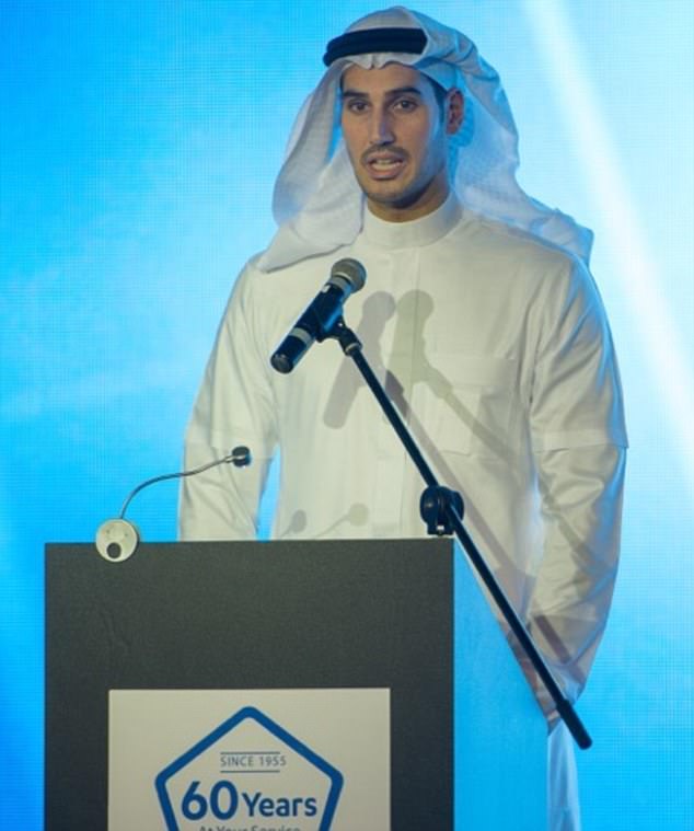 بالصور.. من هو الثرى العربى "حسن جميل" حبيب "ريهانا"؟ بالصور.. من هو الثرى العربى "حسن جميل" حبيب "ريهانا"؟