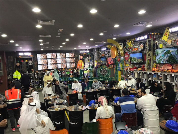 ملتقى للتجار في أول مقهى عقاري بالعالم بدبي ملتقى للتجار في أول مقهى عقاري بالعالم بدبي