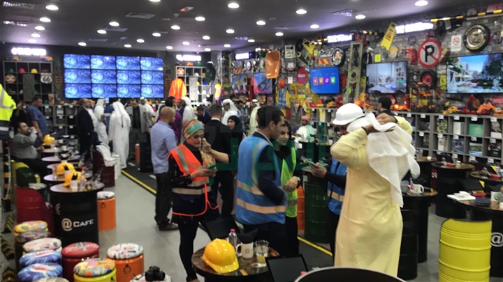 ملتقى للتجار في أول مقهى عقاري بالعالم بدبي ملتقى للتجار في أول مقهى عقاري بالعالم بدبي