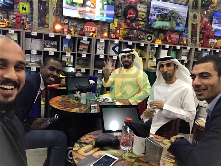 ملتقى للتجار في أول مقهى عقاري بالعالم بدبي ملتقى للتجار في أول مقهى عقاري بالعالم بدبي