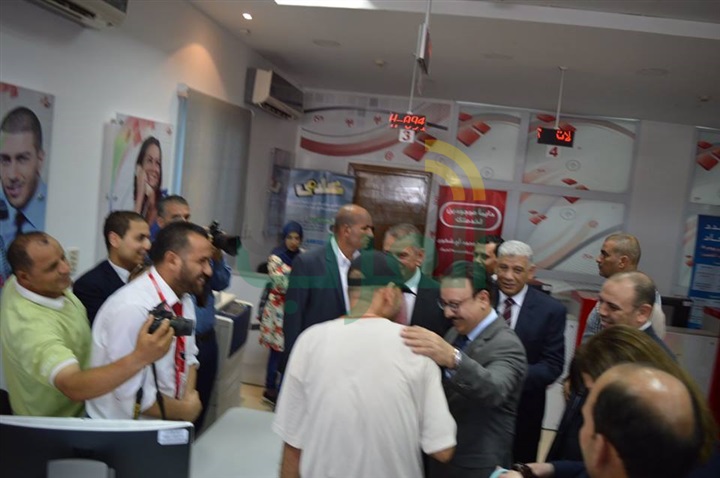 بالفيديو والصور.. محافظ كفرالشيخ ووزير الاتصالات يتفقدان سنترال بلطيم الرئيسى