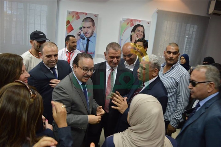 بالفيديو والصور.. محافظ كفرالشيخ ووزير الاتصالات يتفقدان سنترال بلطيم الرئيسى