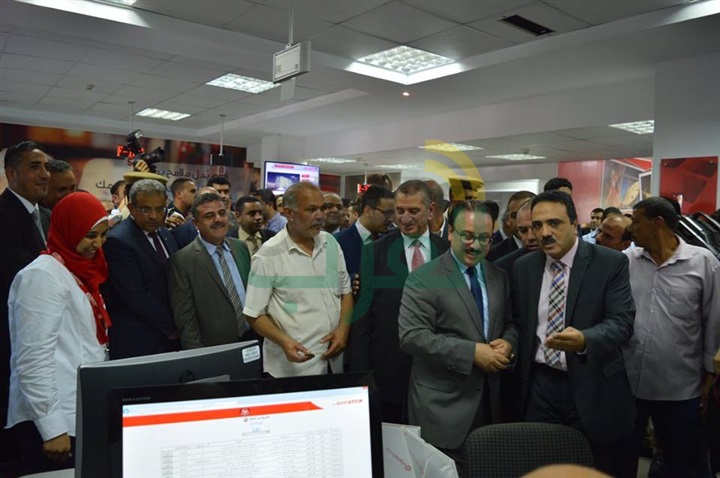 بالفيديو والصور..  محافظ كفرالشيخ ووزير الاتصالات يفتتحان مركز الخدمات البريدية 
