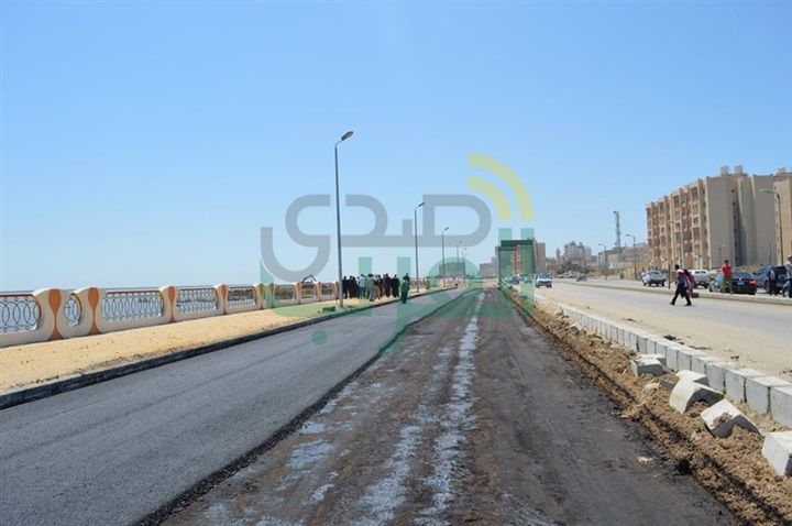 بالفيديو والصور.. وزير الاتصالات ومحافظ كفر الشيخ  يتفقدان أعمال تجميل كورنيش بحيرة البرلس