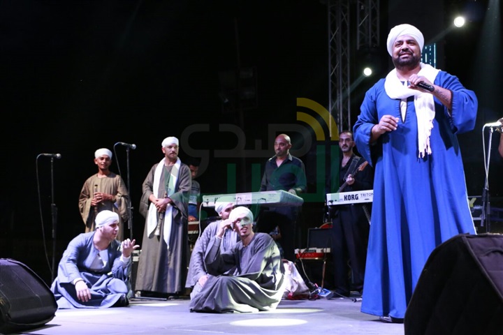 بالصور.. "حجازي متقال" و"سبايسي ميكس" يشعلان الرقصات في نادي 15 مايو بالصور.. "حجازي متقال" و"سبايسي ميكس" يشعلان الرقصات في نادي 15 مايو