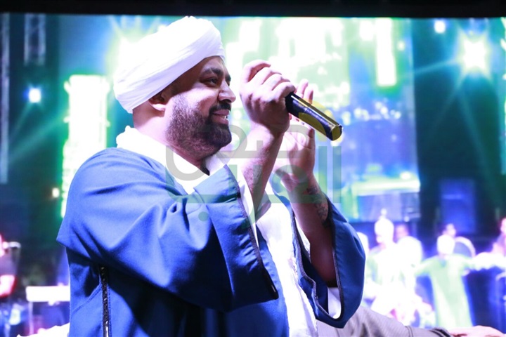 بالصور.. "حجازي متقال" و"سبايسي ميكس" يشعلان الرقصات في نادي 15 مايو بالصور.. "حجازي متقال" و"سبايسي ميكس" يشعلان الرقصات في نادي 15 مايو