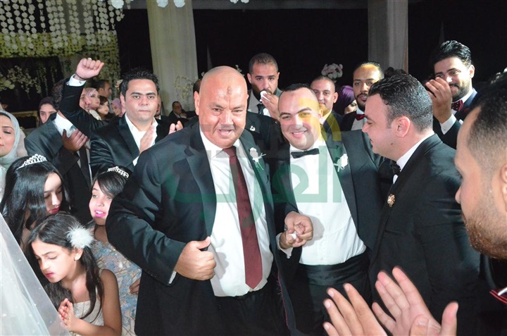 بالصور.. الليثى ونجوم الفن الشعبى يشعلون زفاف عبد الرحمن ومنة بالصور.. الليثى ونجوم الفن الشعبى يشعلون زفاف عبد الرحمن ومنة
