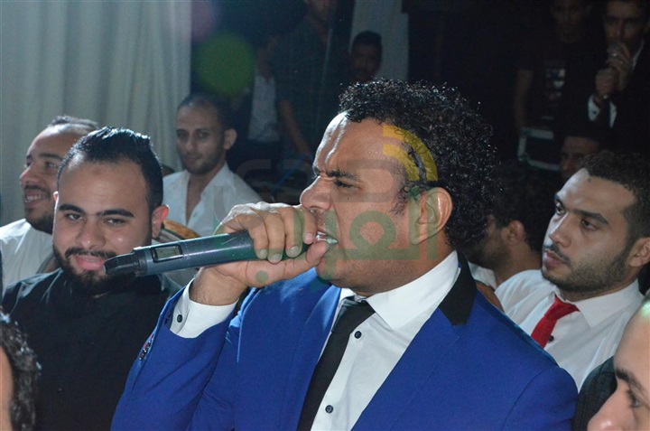 بالصور.. الليثى ونجوم الفن الشعبى يشعلون زفاف عبد الرحمن ومنة بالصور.. الليثى ونجوم الفن الشعبى يشعلون زفاف عبد الرحمن ومنة