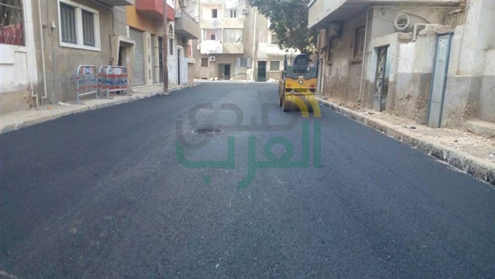 إزالة 300 حاجز حديدى وأسمنتى واستكمال أعمال الرصف والإنارة بأسيوط