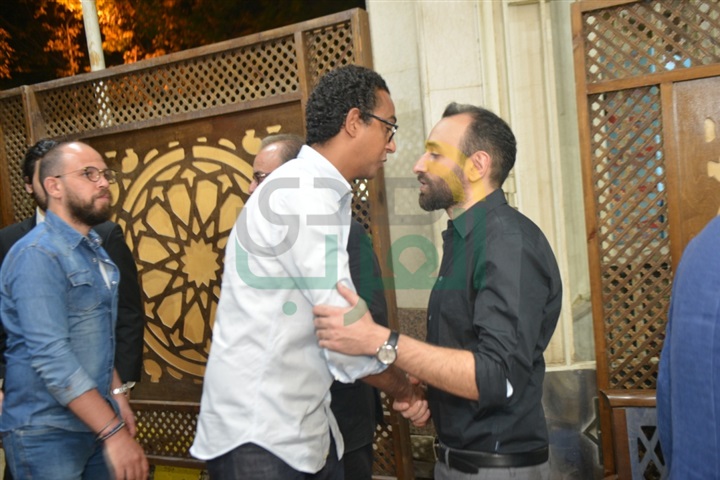 بدء عزاء والد المخرج عمرو سلامة بدء عزاء والد المخرج عمرو سلامة