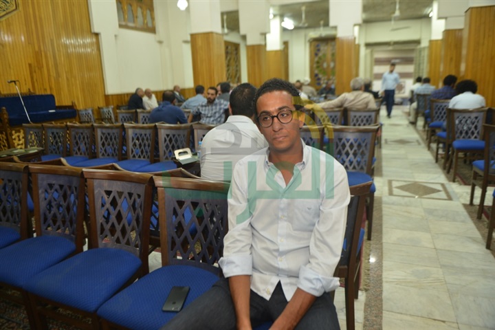 بدء عزاء والد المخرج عمرو سلامة بدء عزاء والد المخرج عمرو سلامة