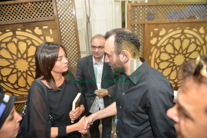 بدء عزاء والد المخرج عمرو سلامة بدء عزاء والد المخرج عمرو سلامة