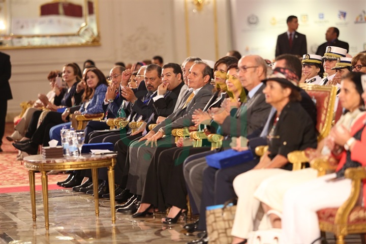 بالصور.. نبيلة مكرم ومايا مرسي تكرمان المشاركات في "مصر تستطيع" بالتاء المربوطة