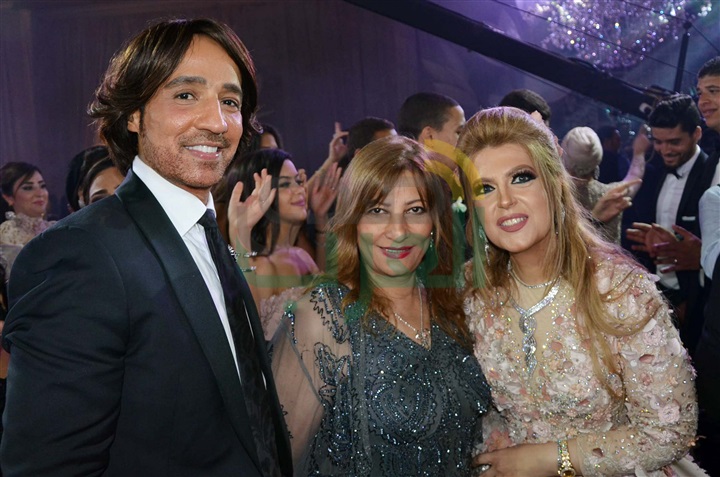 بالصور.. جو أشقر يشعل زفاف "جمانة" و"حاتم" بحضور نجوم الفن بالصور.. جو أشقر يشعل زفاف "جمانة" و"حاتم" بحضور نجوم الفن