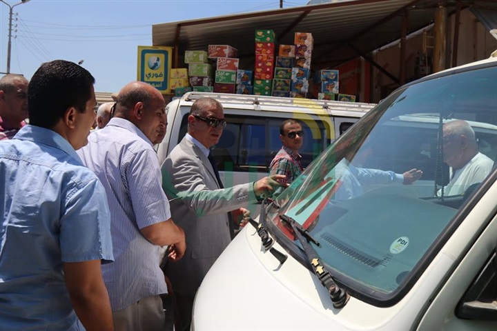 بالفيديو والصور.. محافظ كفرا لشيخ يستمع للمواطنين حول تطبيق التعريفة الجديدة بمجمع المواقف
