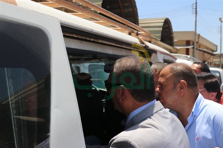 بالفيديو والصور.. محافظ كفرا لشيخ يستمع للمواطنين حول تطبيق التعريفة الجديدة بمجمع المواقف