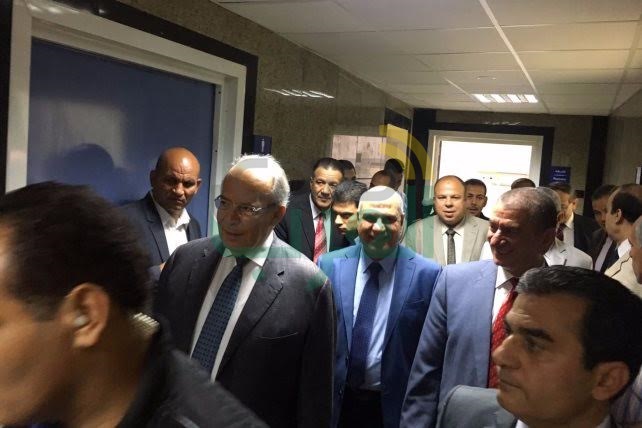 بالصور..وزير التنمية المحلية يتفقد كلية الصيدلة والمستشفي الجامعي بكفر الشيخ