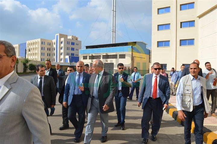 بالصور.. وزير التنمية المحلية: المنشآت التعليمية والصحية بكفر الشيخ تدعو للفخر