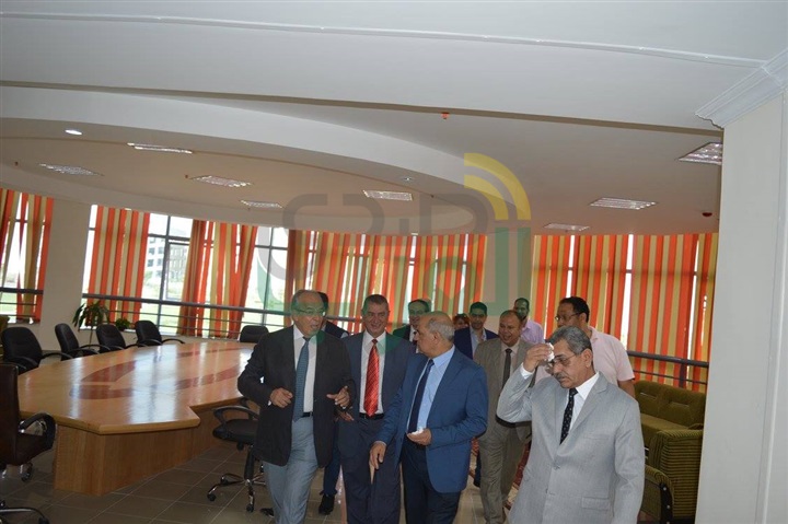 بالصور.. وزير التنمية المحلية: المنشآت التعليمية والصحية بكفر الشيخ تدعو للفخر