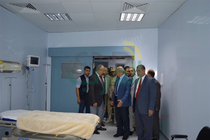   بالصور.. وزير التنمية المحلية ومحافظ كفر الشيخ يتفقدان المستشفى الجامعى