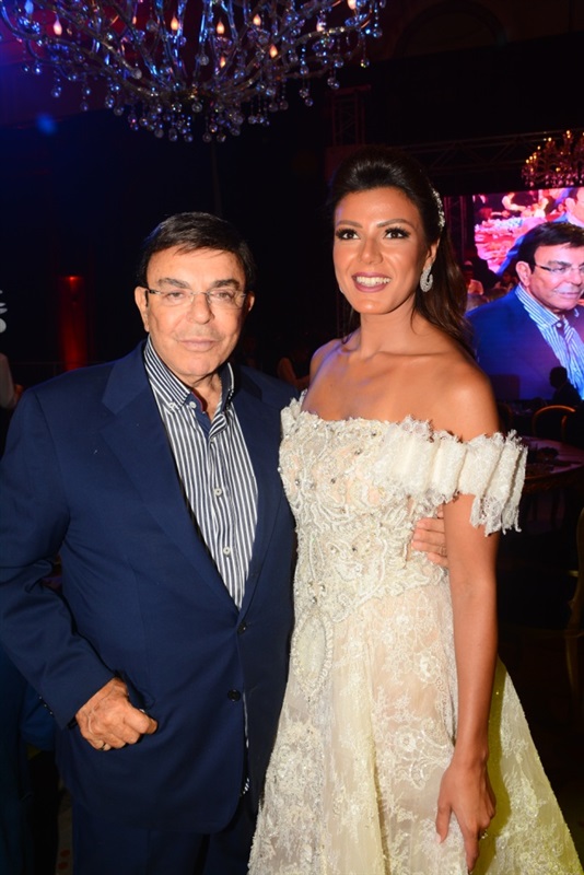بالصور. النجوم في زفاف نجله مصممه الأزياء إيمانوش بالصور. النجوم في زفاف نجله مصممه الأزياء إيمانوش