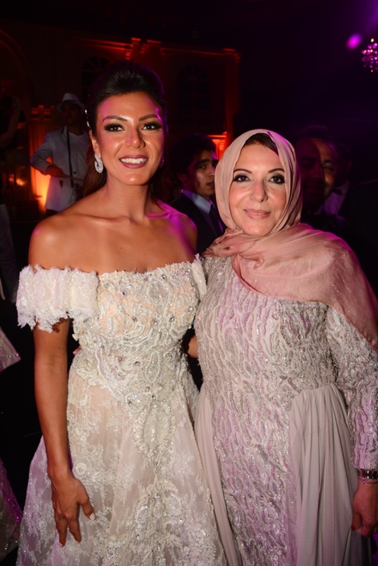 بالصور. النجوم في زفاف نجله مصممه الأزياء إيمانوش بالصور. النجوم في زفاف نجله مصممه الأزياء إيمانوش