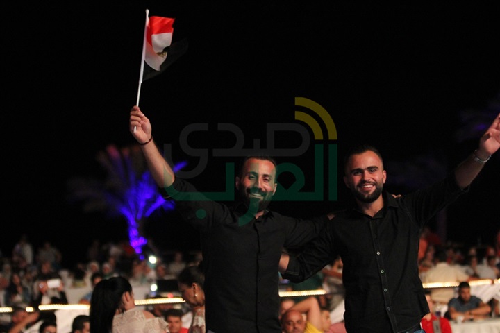 بالصور.. اللبناني ملحم زين يحيي أولى حفلات "ليالي الصيف" في طابا هايتس بالصور.. اللبناني ملحم زين يحيي أولى حفلات "ليالي الصيف" في طابا هايتس