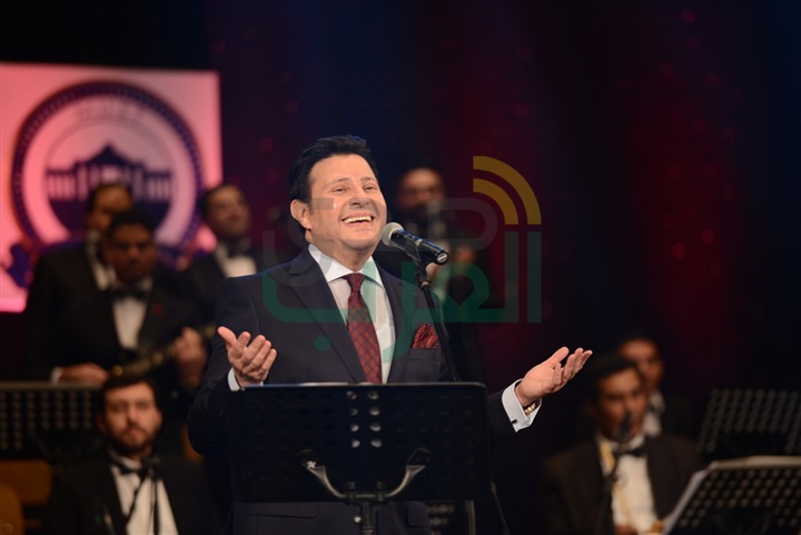 بالصور.. هاني شاكر يتألق في منظمة المرأة العربية بأوبرا جامعة مصر بحضور الوزراء و نجوم الفن بالصور.. هاني شاكر يتألق في منظمة المرأة العربية بأوبرا جامعة مصر بحضور الوزراء و نجوم الفن