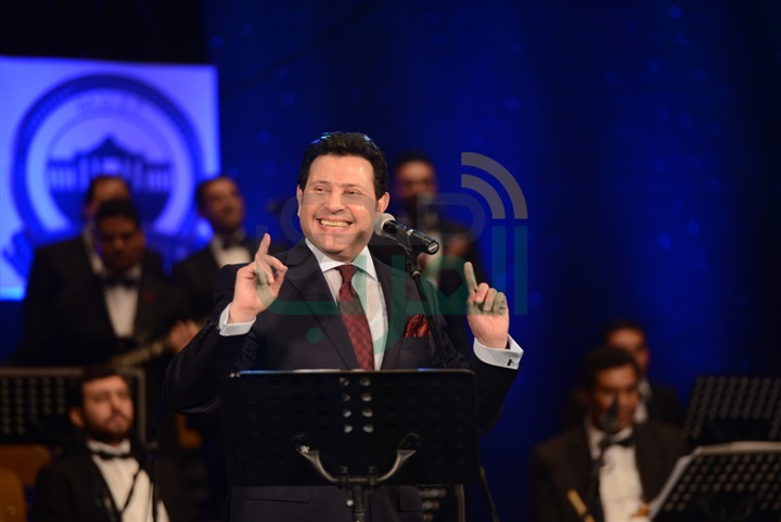 بالصور.. هاني شاكر يتألق في منظمة المرأة العربية بأوبرا جامعة مصر بحضور الوزراء و نجوم الفن بالصور.. هاني شاكر يتألق في منظمة المرأة العربية بأوبرا جامعة مصر بحضور الوزراء و نجوم الفن