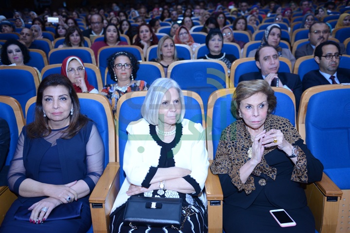 بالصور.. هاني شاكر يتألق في منظمة المرأة العربية بأوبرا جامعة مصر بحضور الوزراء و نجوم الفن بالصور.. هاني شاكر يتألق في منظمة المرأة العربية بأوبرا جامعة مصر بحضور الوزراء و نجوم الفن