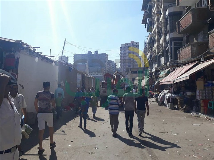 بالصور.. حملة إزالة مكبرة بحي ثان المنتزة لرفع الاشغالات بالعصافرة