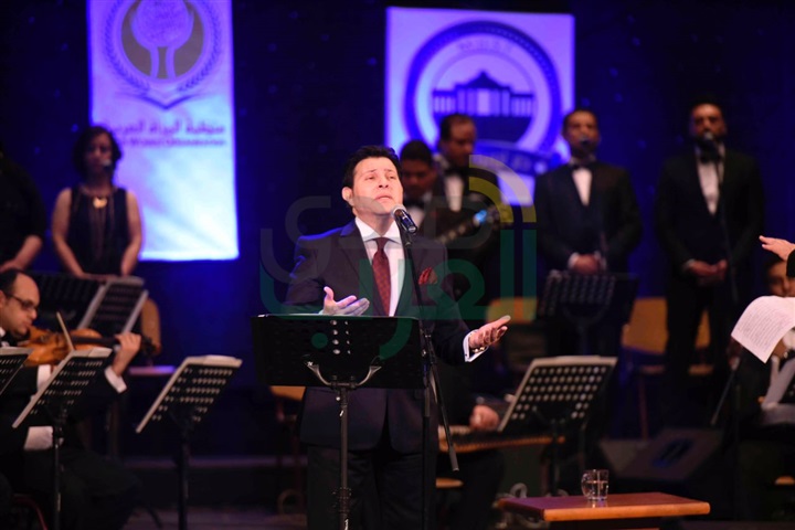 بالصور.. هاني شاكر يتألق في منظمة المرأة العربية بأوبرا جامعة مصر بحضور الوزراء و نجوم الفن بالصور.. هاني شاكر يتألق في منظمة المرأة العربية بأوبرا جامعة مصر بحضور الوزراء و نجوم الفن