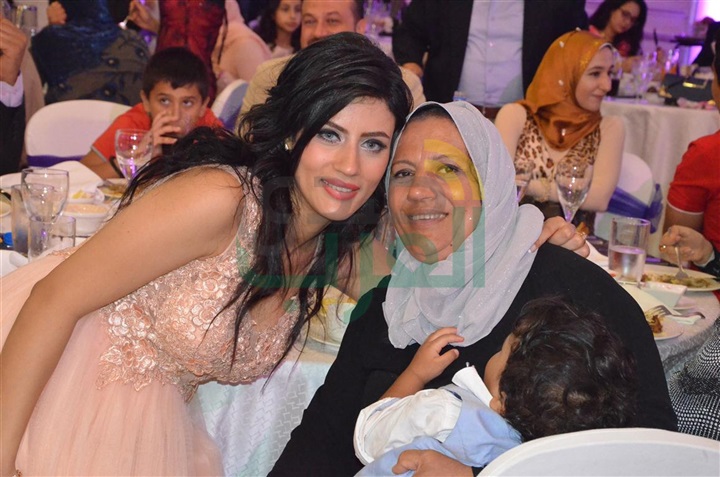بالصور.. دياب وأمينة ونجوم الفن يتالقون فى حفل زفاف أيمن ودعاء بالصور.. دياب وأمينة ونجوم الفن يتالقون فى حفل زفاف أيمن ودعاء