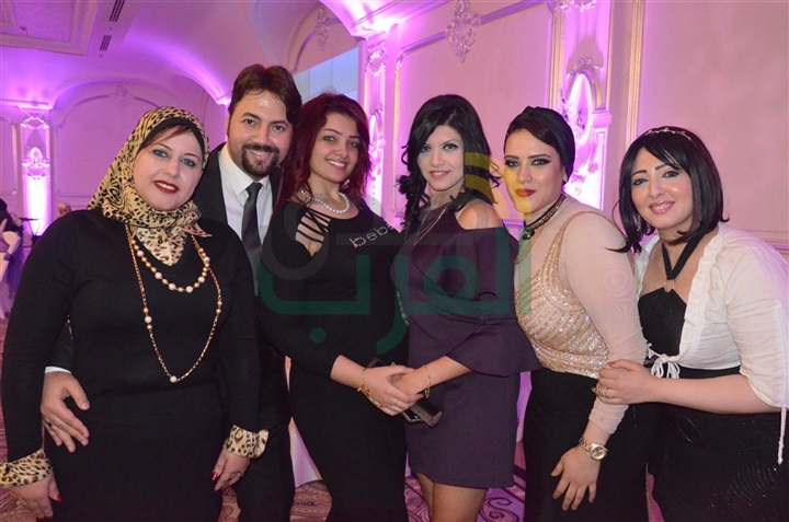 بالصور.. دياب وأمينة ونجوم الفن يتالقون فى حفل زفاف أيمن ودعاء بالصور.. دياب وأمينة ونجوم الفن يتالقون فى حفل زفاف أيمن ودعاء