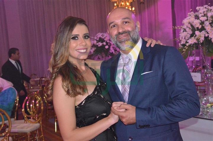 بالصور.. حماقى وبوسى يشعلون حفل زفاف محمد وسارة بالصور.. حماقى وبوسى يشعلون حفل زفاف محمد وسارة