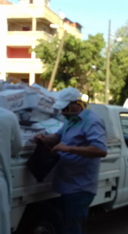 بالصور.. توزيع كراتين "تحيا مصر" بأسعار مخفضة على أهالي بيلا بكفر الشيخ