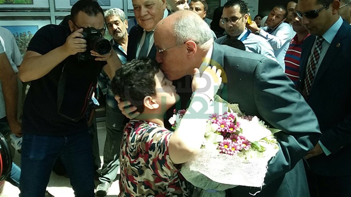 بالصور.. "العصار" يزور مستشفى "57357"