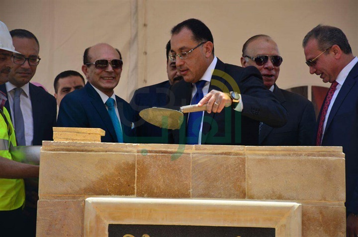 بالصور.. صبحي والليثي ووزير الإسكان يضعون الحجر الآساس في المرحله الثانيه من مشروع معا لتطوير العشوائيات